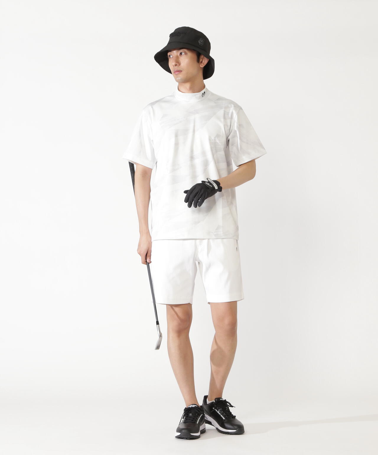 H:182cm/C:93/W:77/H:91 着用サイズ:5