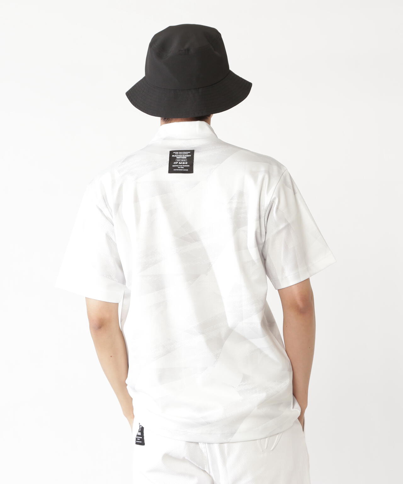 H:182cm/C:93/W:77/H:91 着用サイズ:5