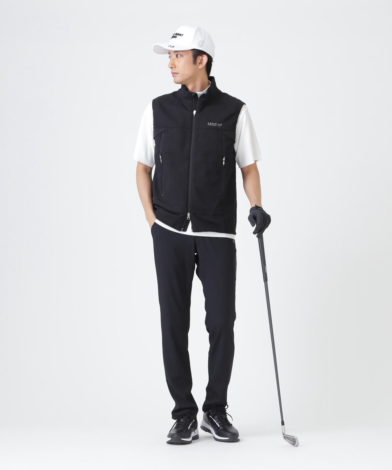 H:182cm/C:93/W:77/H:91 着用サイズ:5