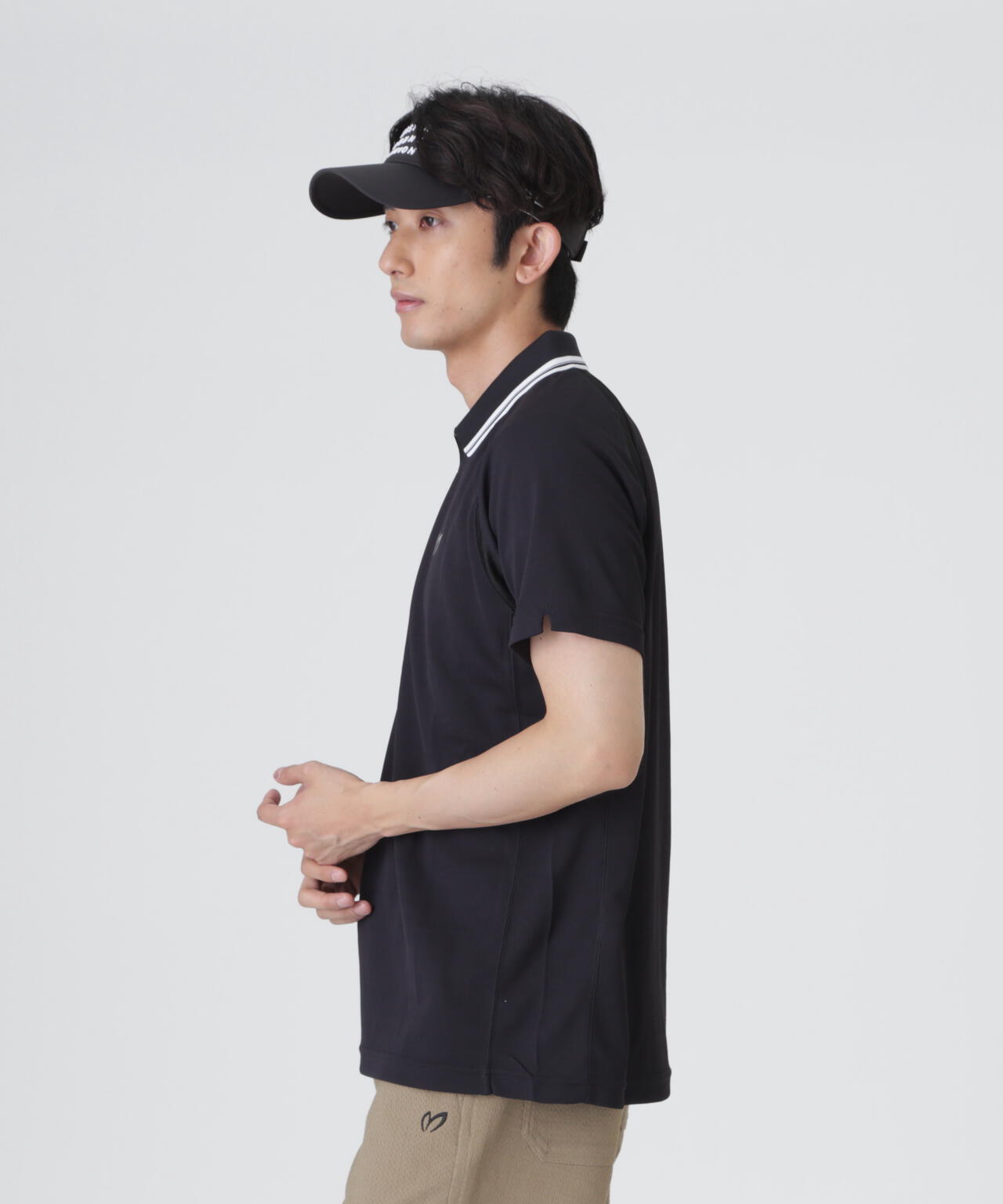 H:182cm/C:93/W:77/H:91 着用サイズ:5