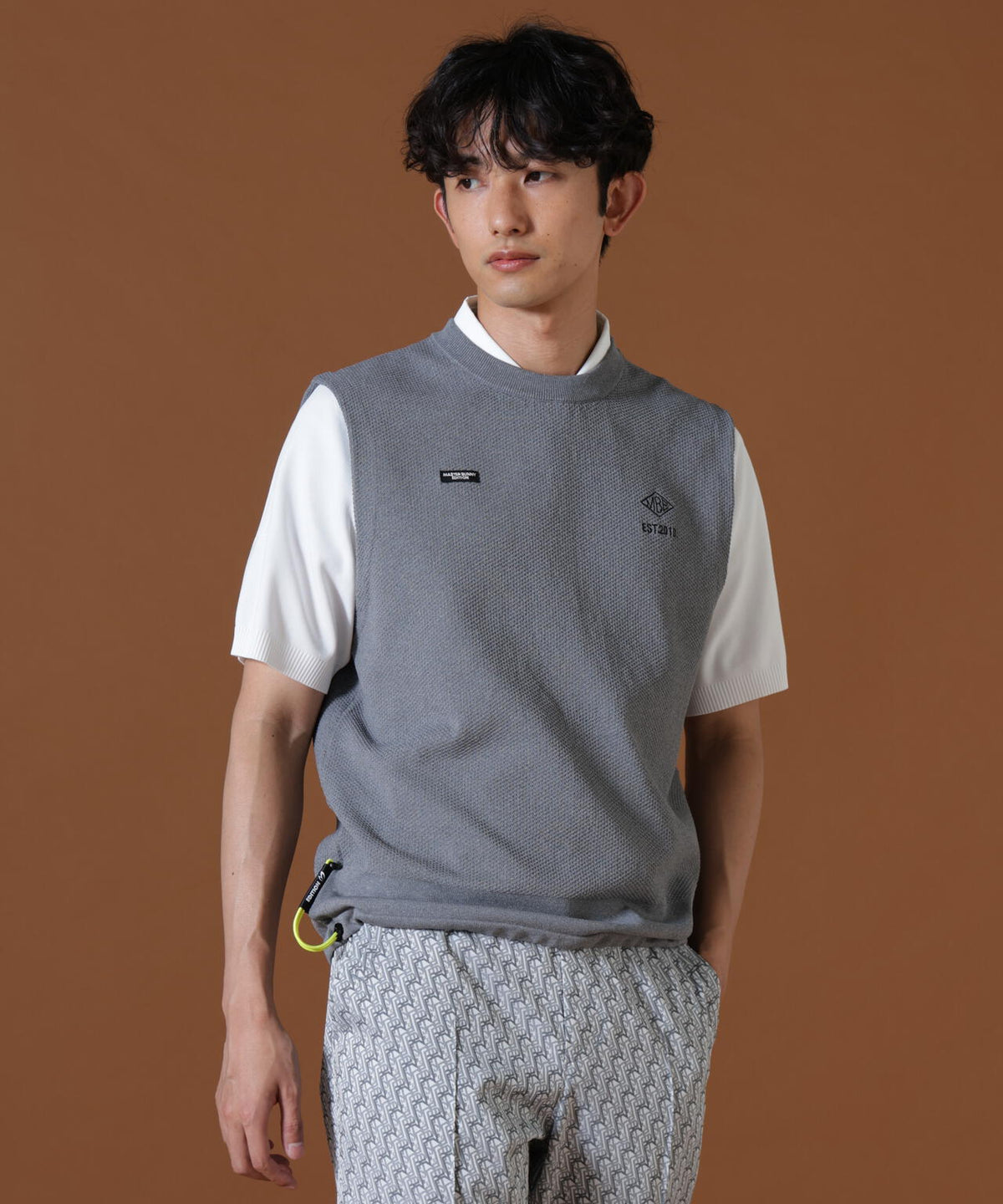 H:182cm/C:93/W:77/H:91 着用サイズ:5