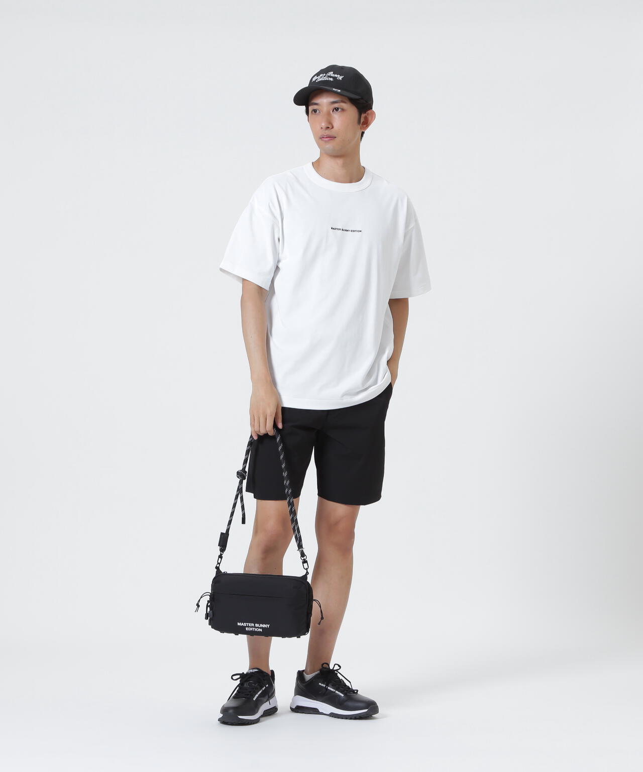 H:182cm/C:93/W:77/H:91