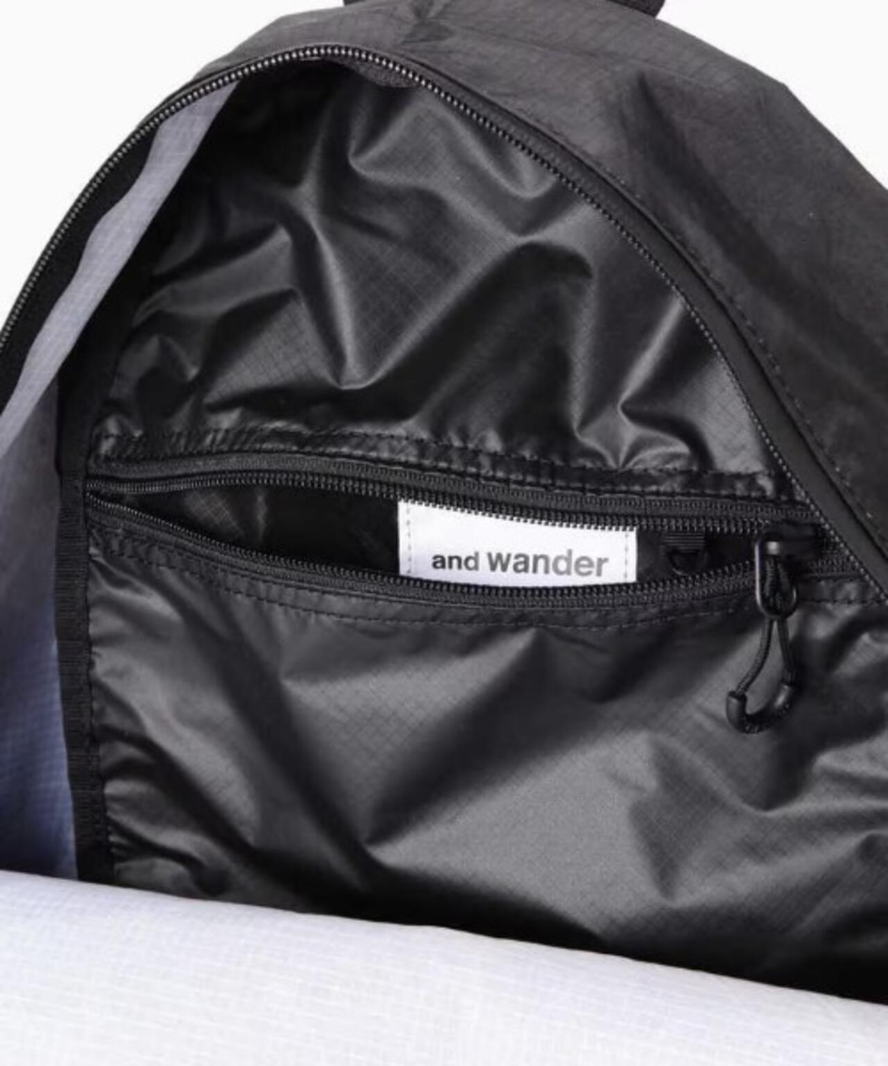 and wander/アンドワンダー ECOPAK 20L daypack