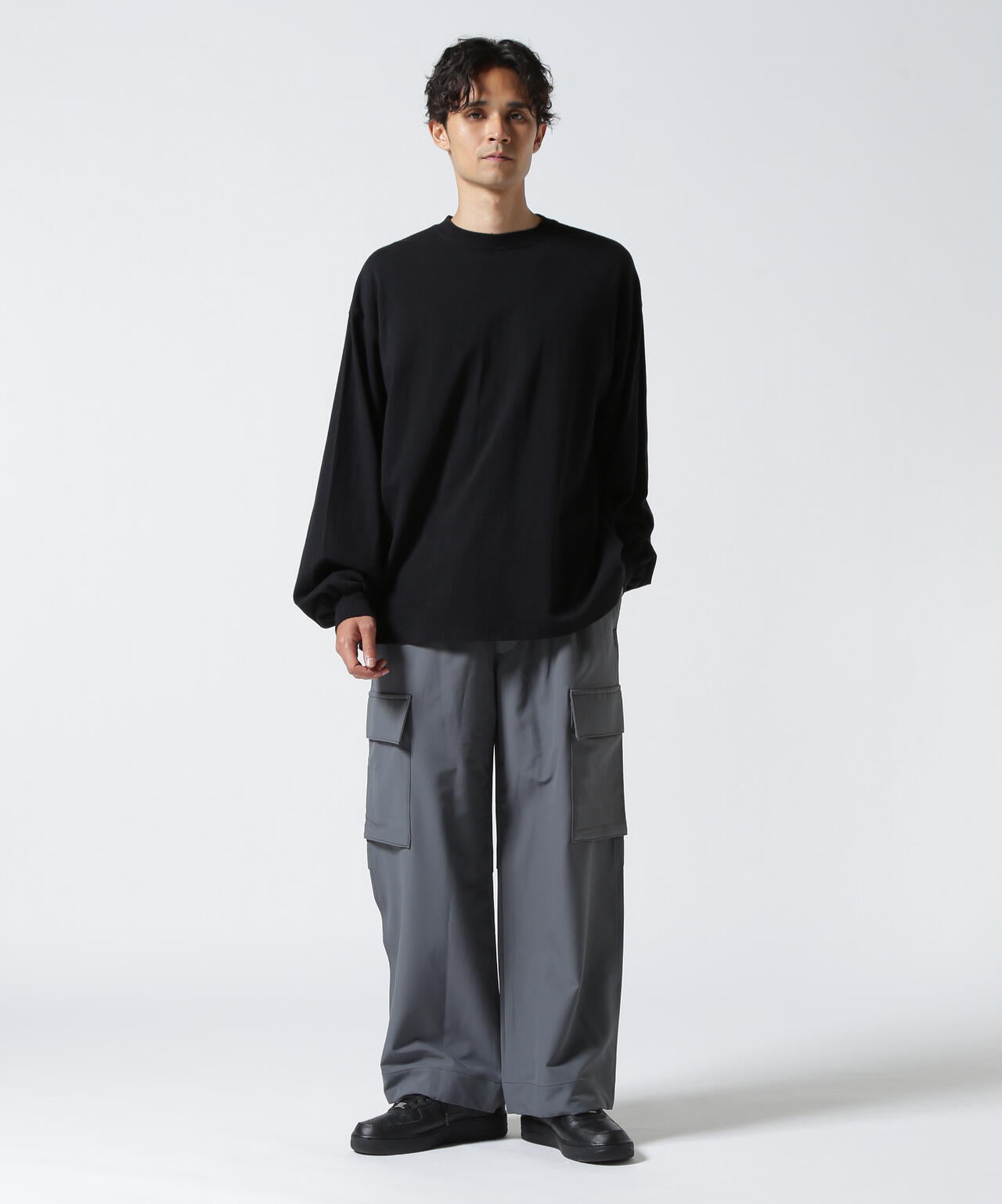 B omnivore/ビーオムニボー STRETCH POLYESTER CARGO PANTS