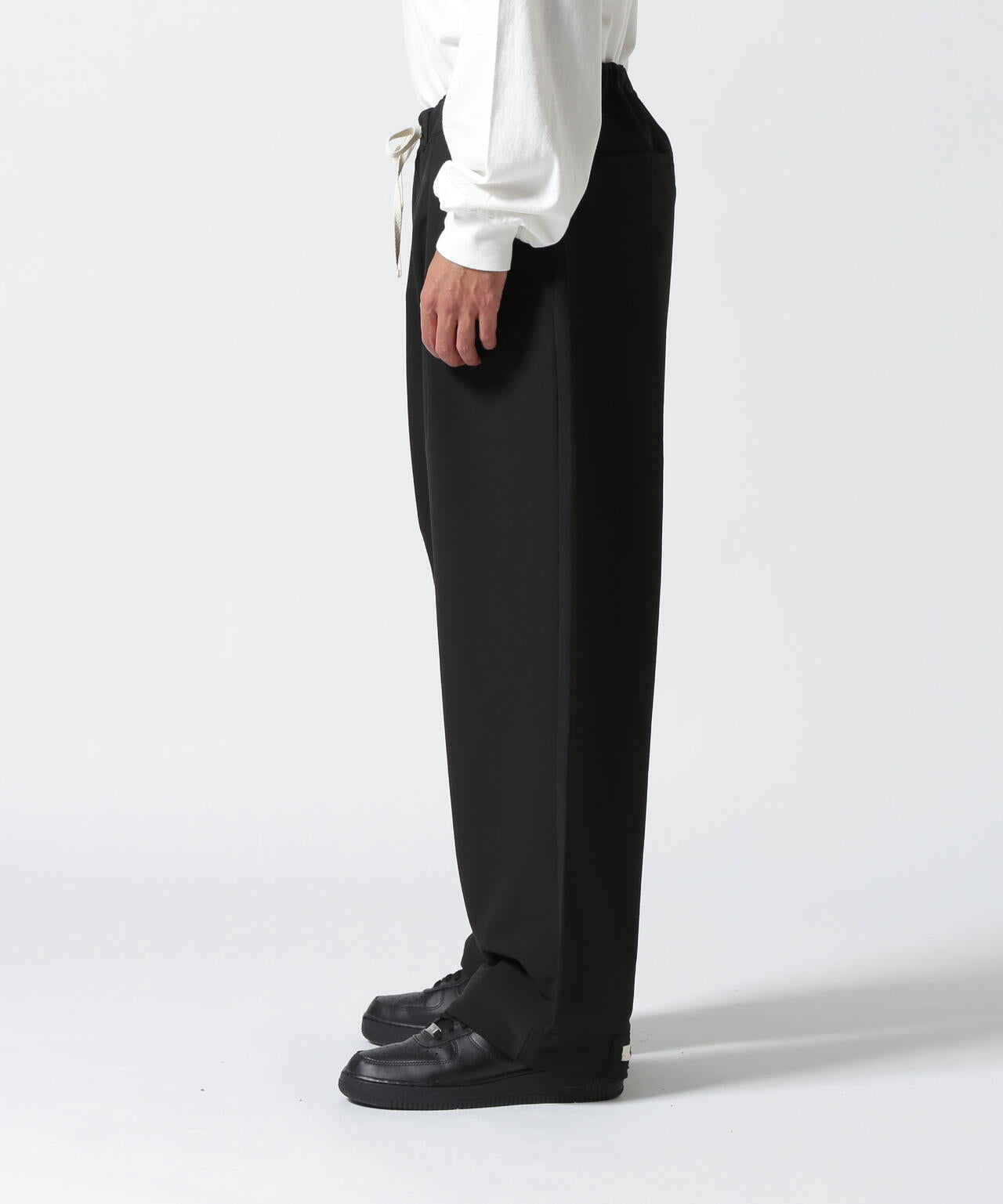 B omnivore STRETCH POLYESTER BALLOON TACK PANTS