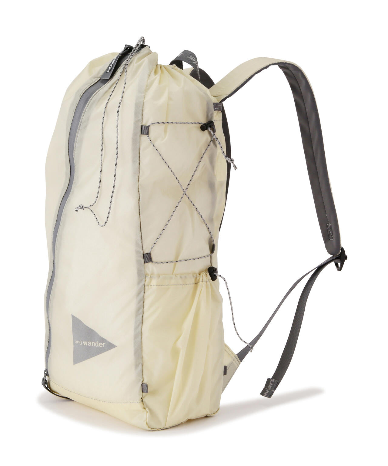 and wander/アンドワンダー sil daypack
