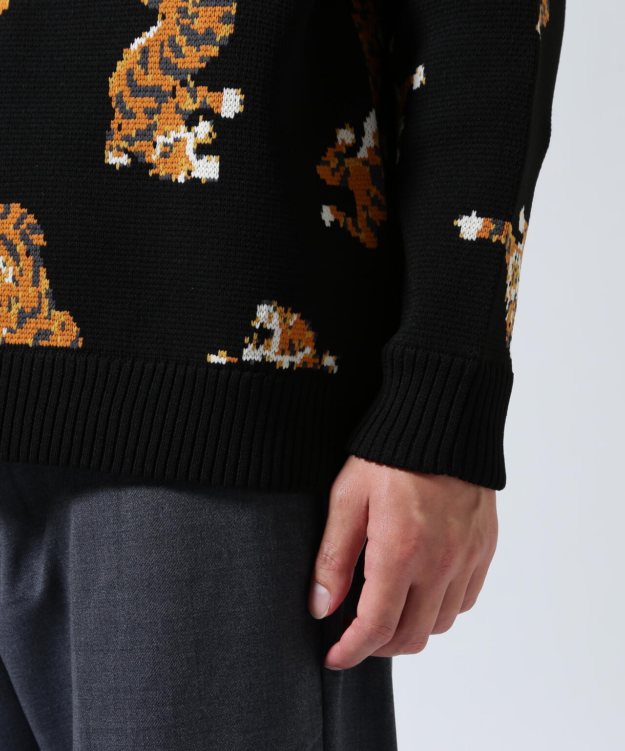 B omnivore/ビーオムニボー TIGER KNIT TOP