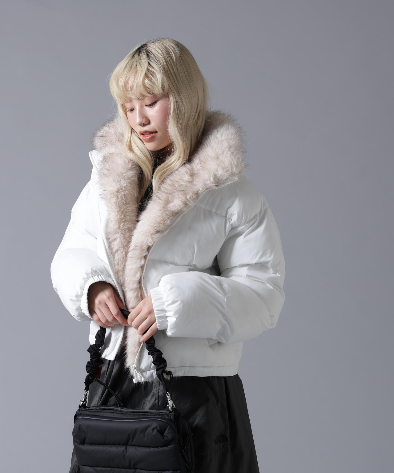 B omnivore/ビーオムニボー NYLON FUR STAND BLOUSON