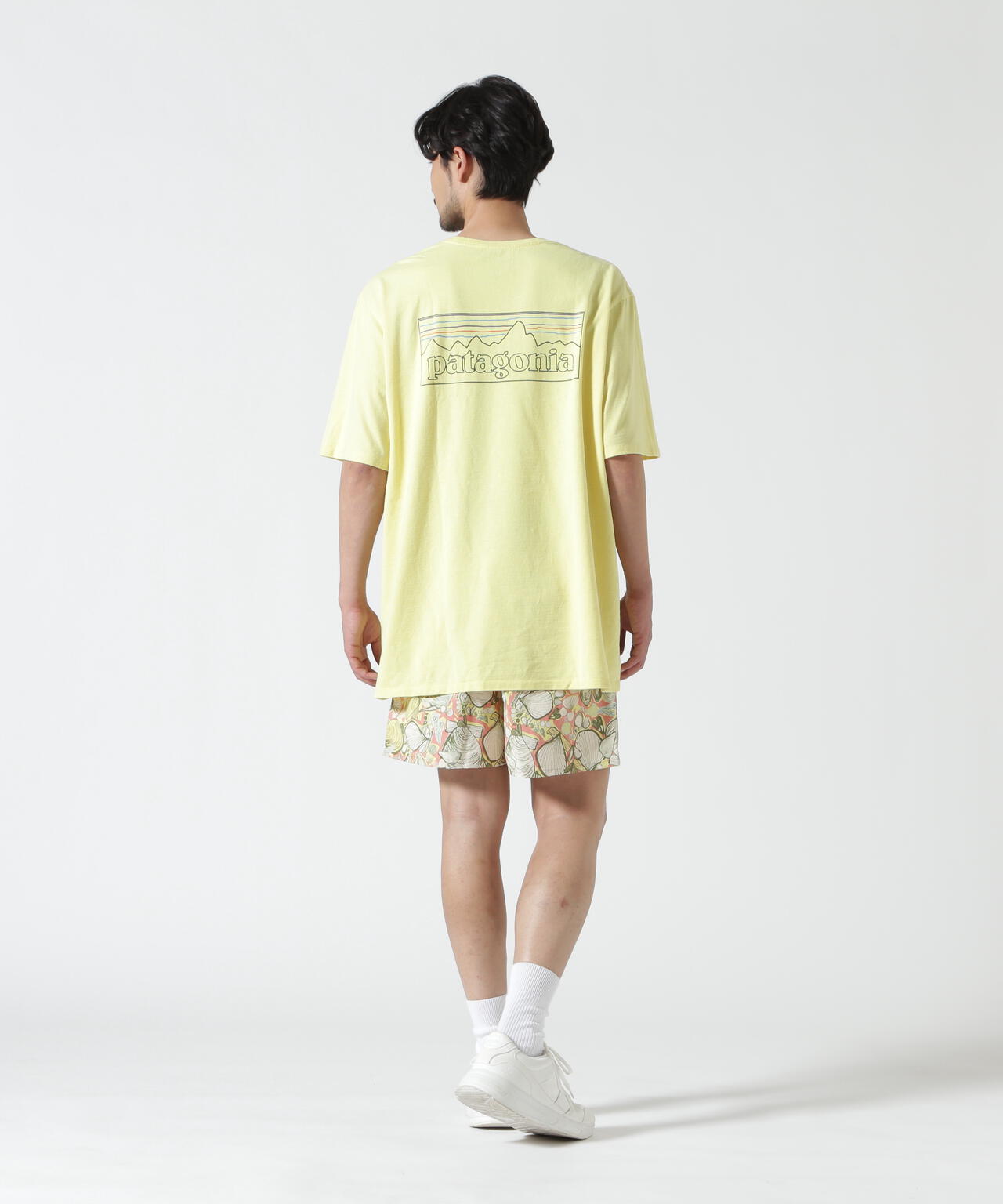 Height 178 Chest 92 Waist 76 hips 95 Shoes 27.0 着用サイズ:L