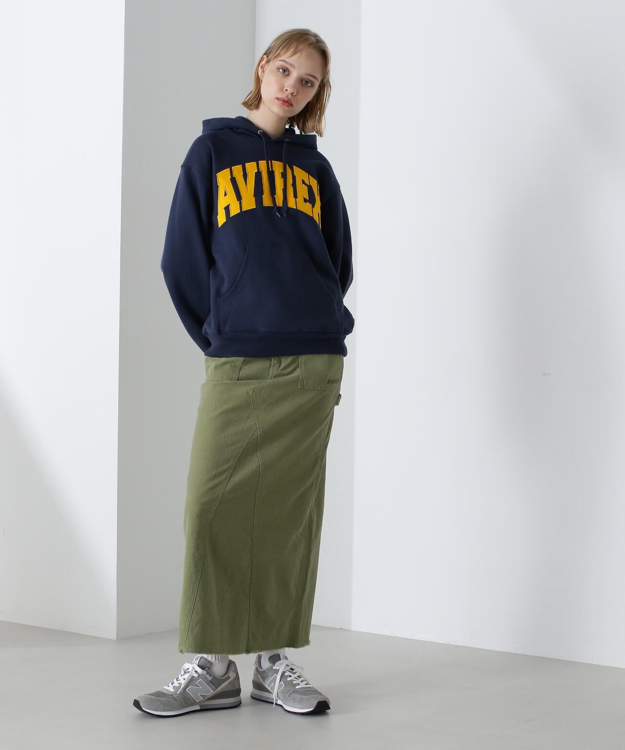 《DAILY/デイリー》PULLOVER SWEAT PARKA LOGO / プルオーバー スウェット パーカー ロゴ / AVIREX