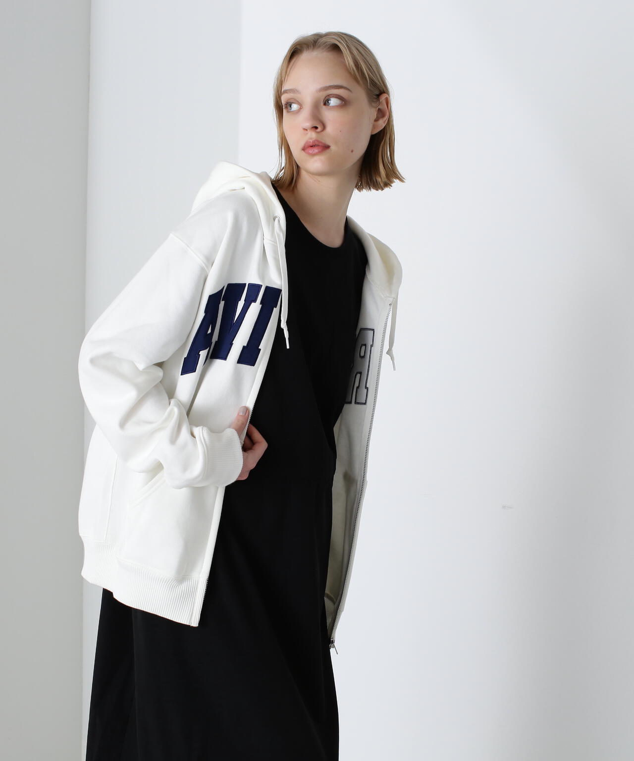 《DAILY/デイリー》ZIP UP SWEAT PARKA LOGO / ジップアップ スウェット パーカー ロゴ / AVIREX /