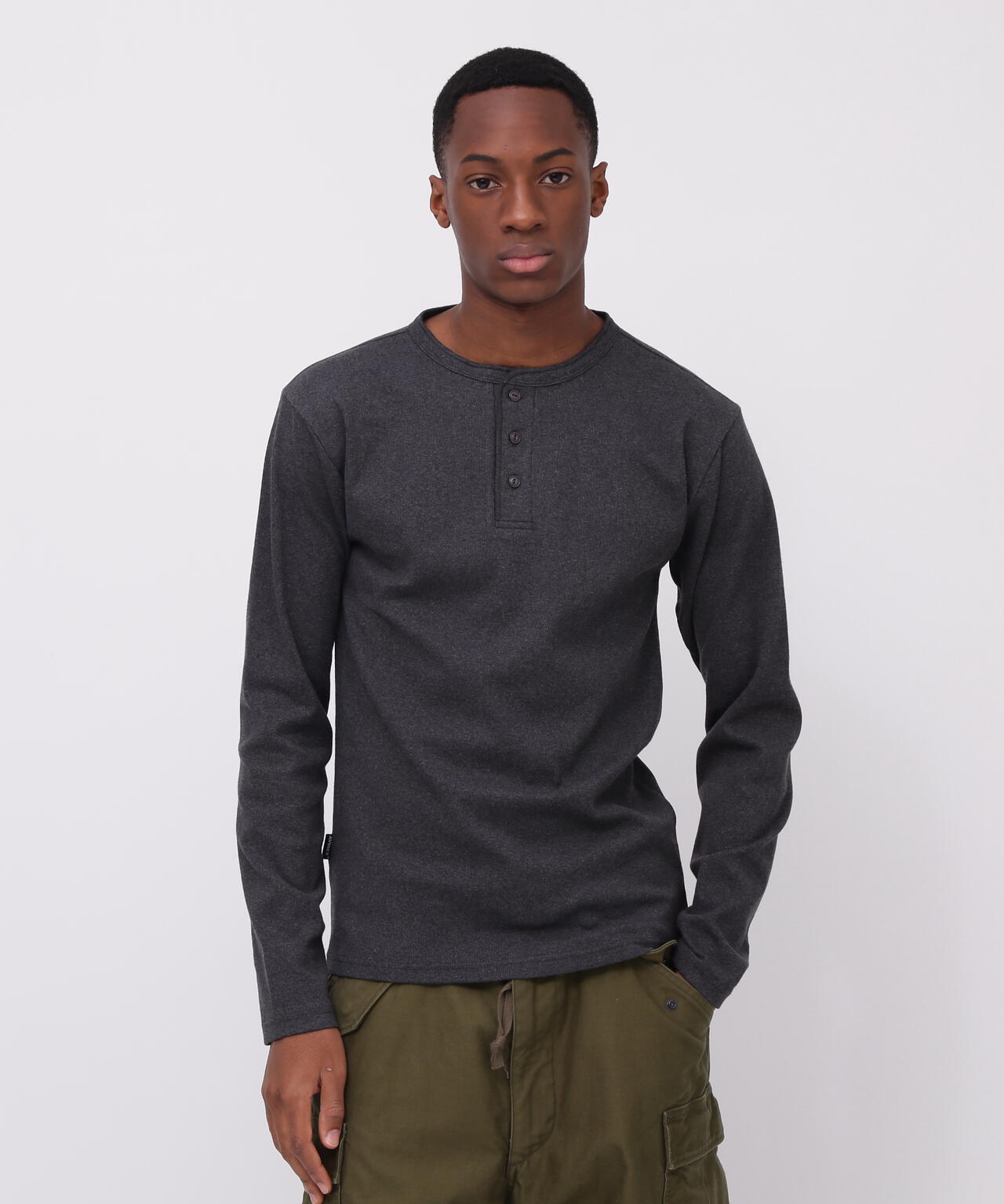 《DAILY/デイリー》RIB L/S HENLEY NECK T-SHIRT