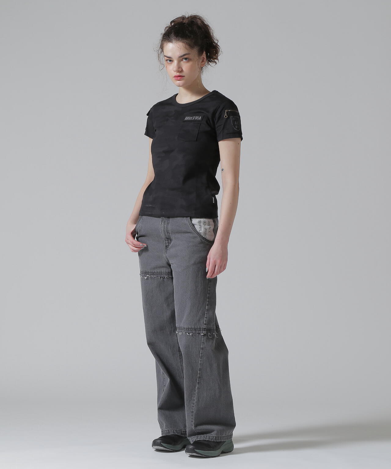 Height 171cm Bust 82cm Waist 59cm Hips 89cm 着用サイズ:M