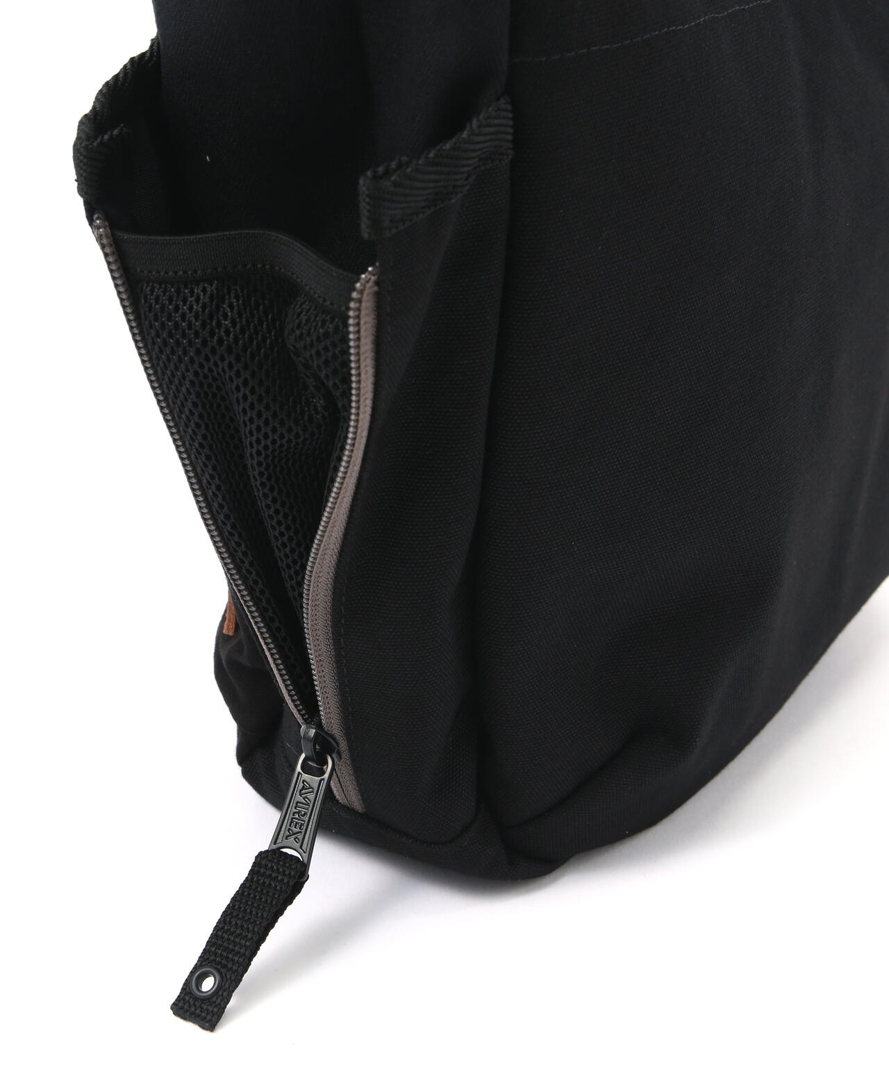 TOP GUN 3 SHOULDER BAG