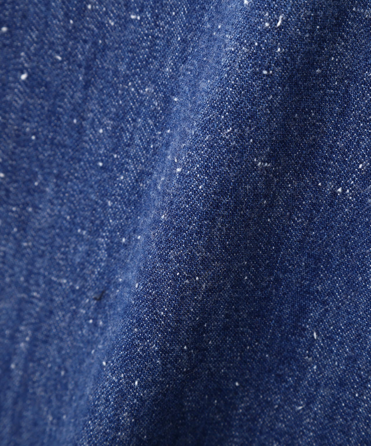 《AVIREX × UNIVERSAL OVERALL》NAVY POSTAL HALF ZIP SHIRT