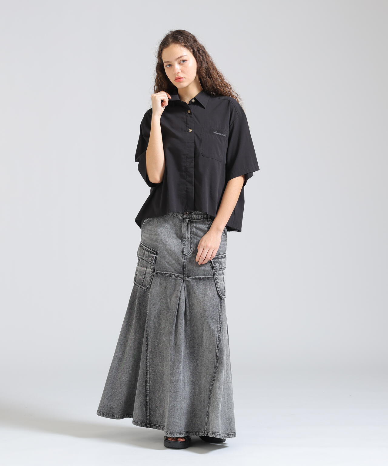《WOMAN/直営店限定》H/S BACK GATHER DETAILS SHIRT
