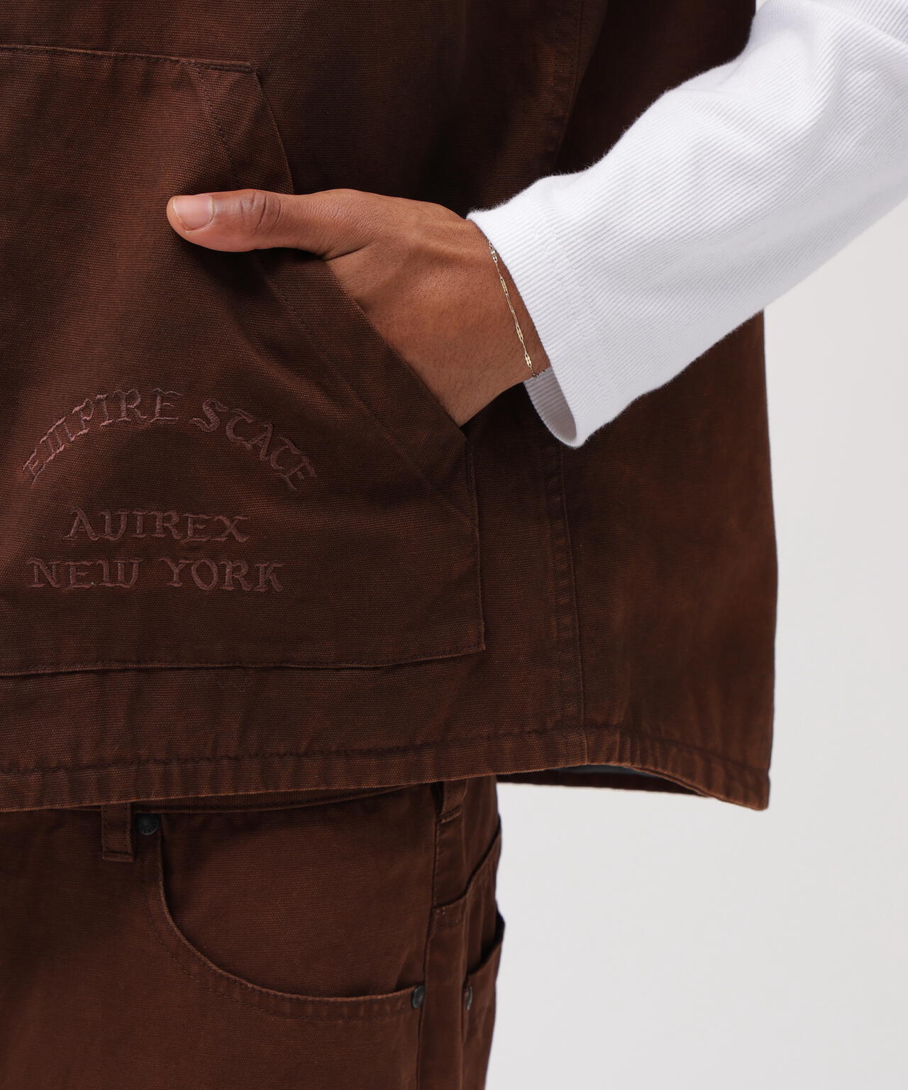 LEATHER PATCH DUCK VEST
