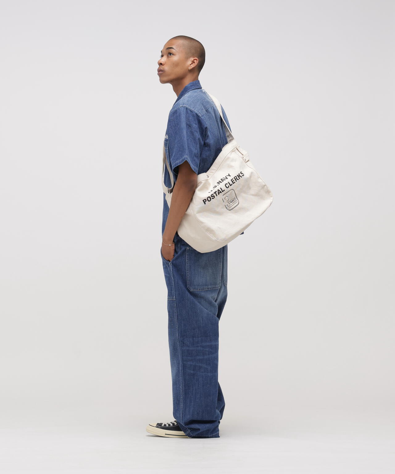 《AVIREX × UNIVERSAL OVERALL》POSTAL BAG