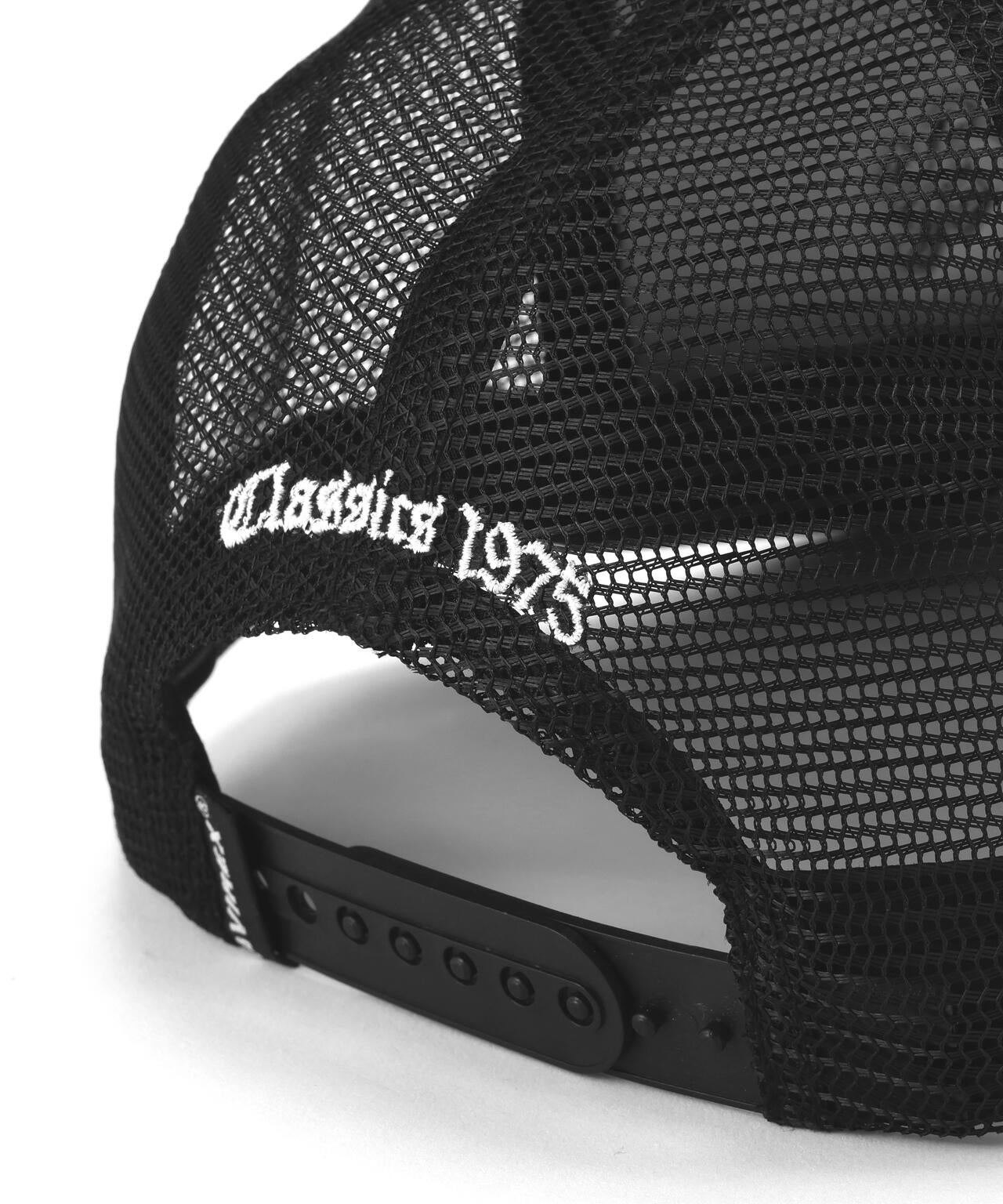 VARSITY OLD ENGLISH ARCH LOGO MESH CAP