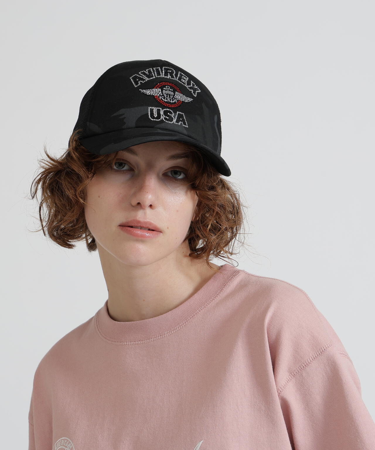 【直営店限定】RHINESTONE VARSITY LOGO MESH CAP