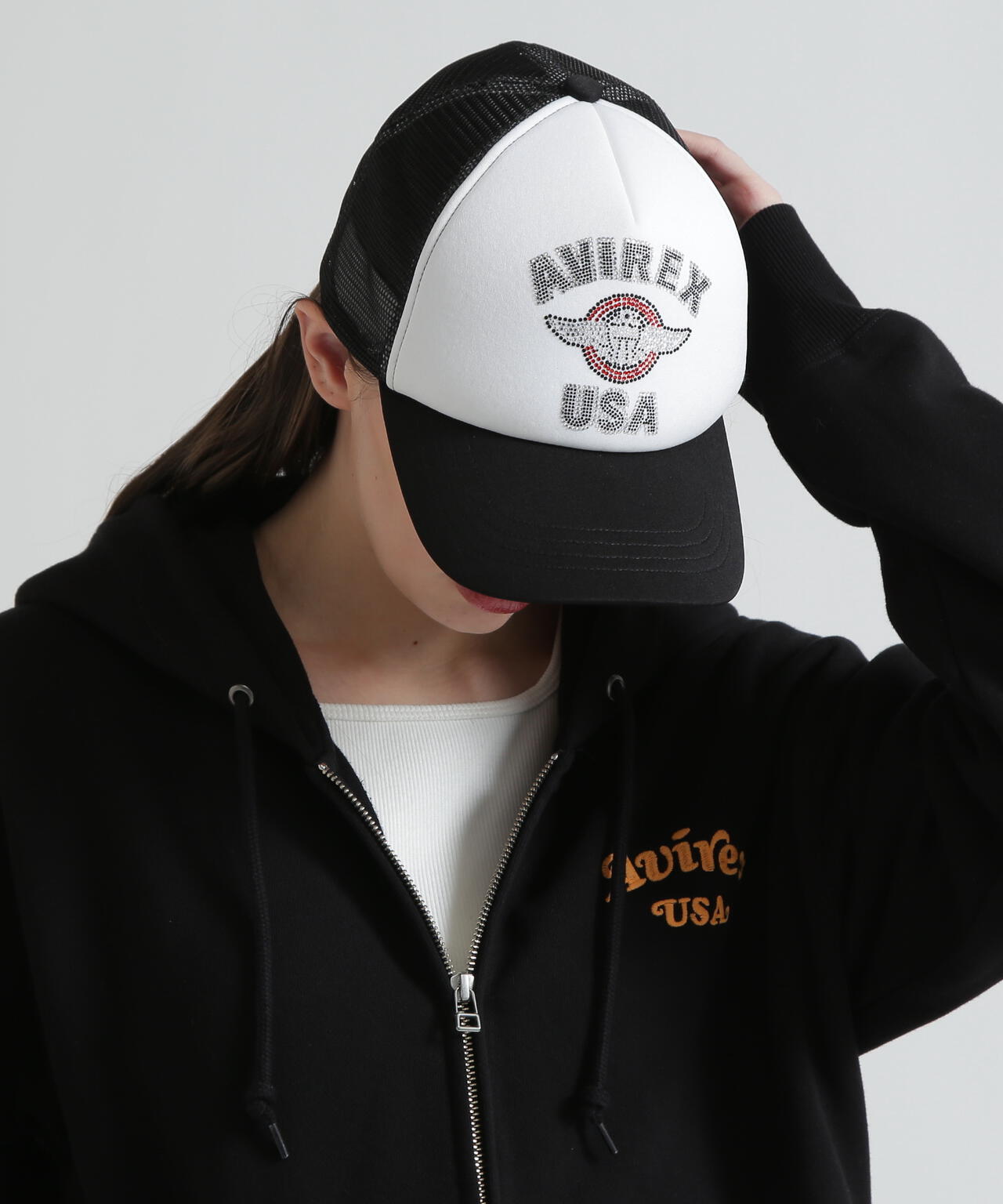 【直営店限定】RHINESTONE VARSITY LOGO MESH CAP