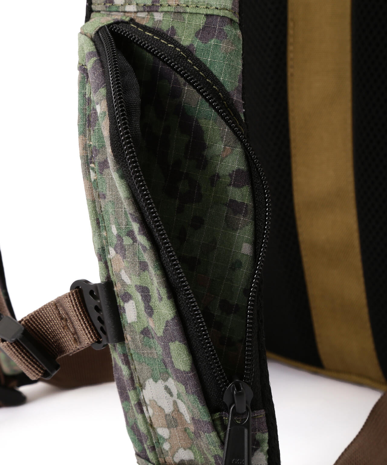 《直営店限定》REFLECT RIP RUCKSACK