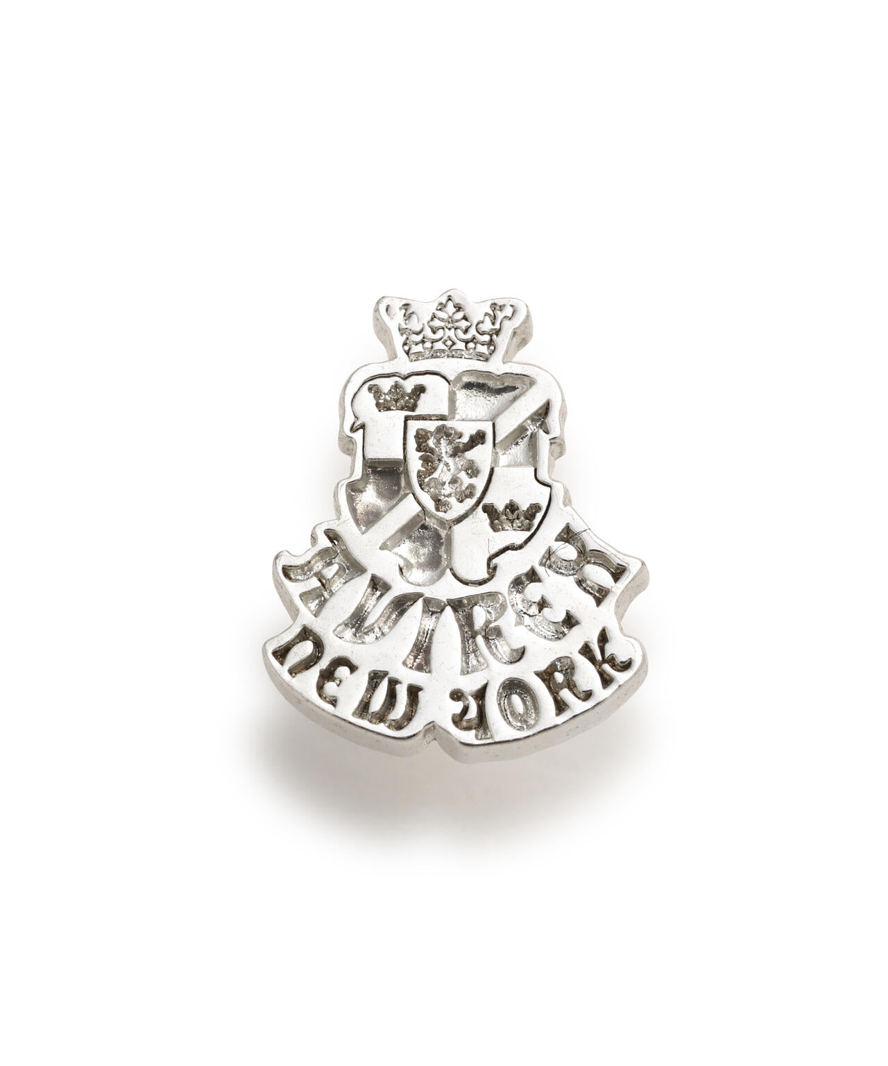 《AVIREX by J.H.M CO.,LTD.》VARSITY ARCHIVES CROWN & LION PIERCE