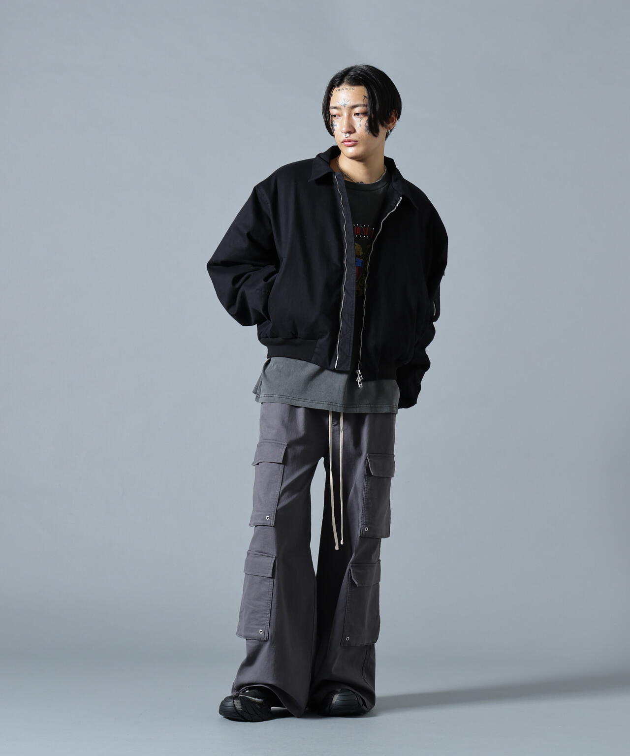 180cm B:87 W:66 H:84 着用サイズ:L