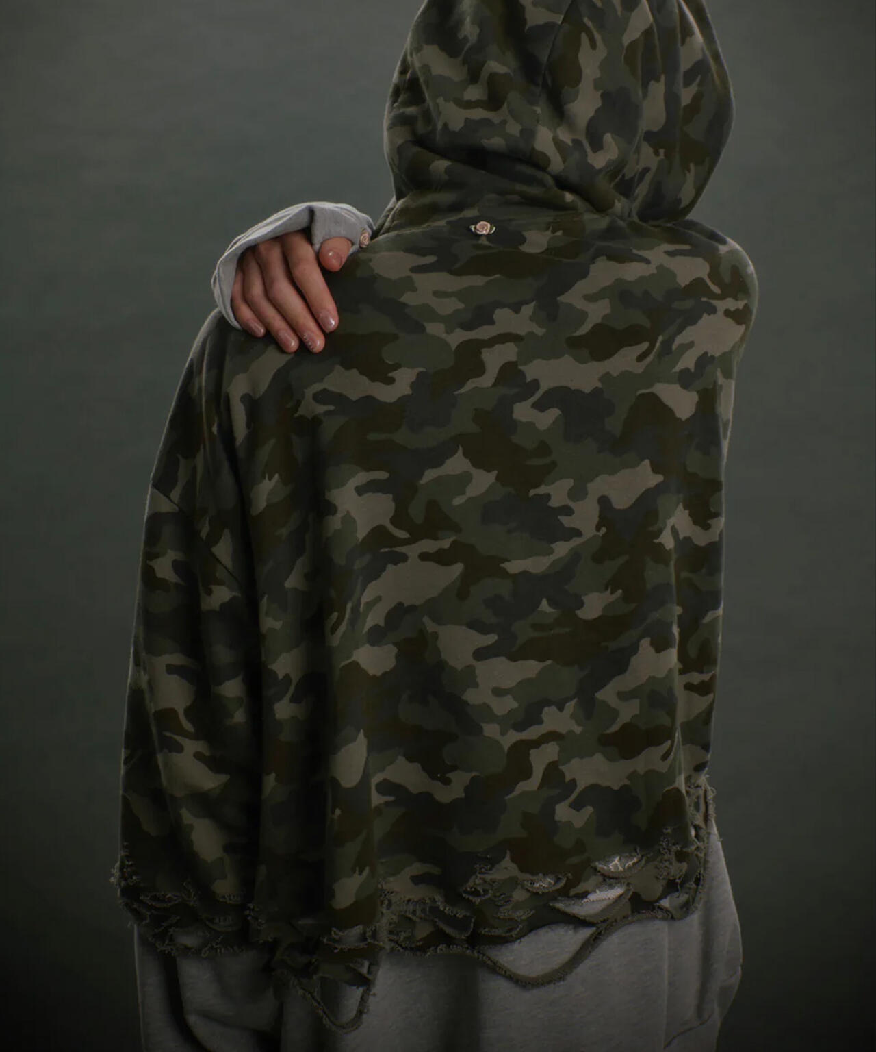 neith./ネイス/Layered Crush Hoodie(Camo×Gray)