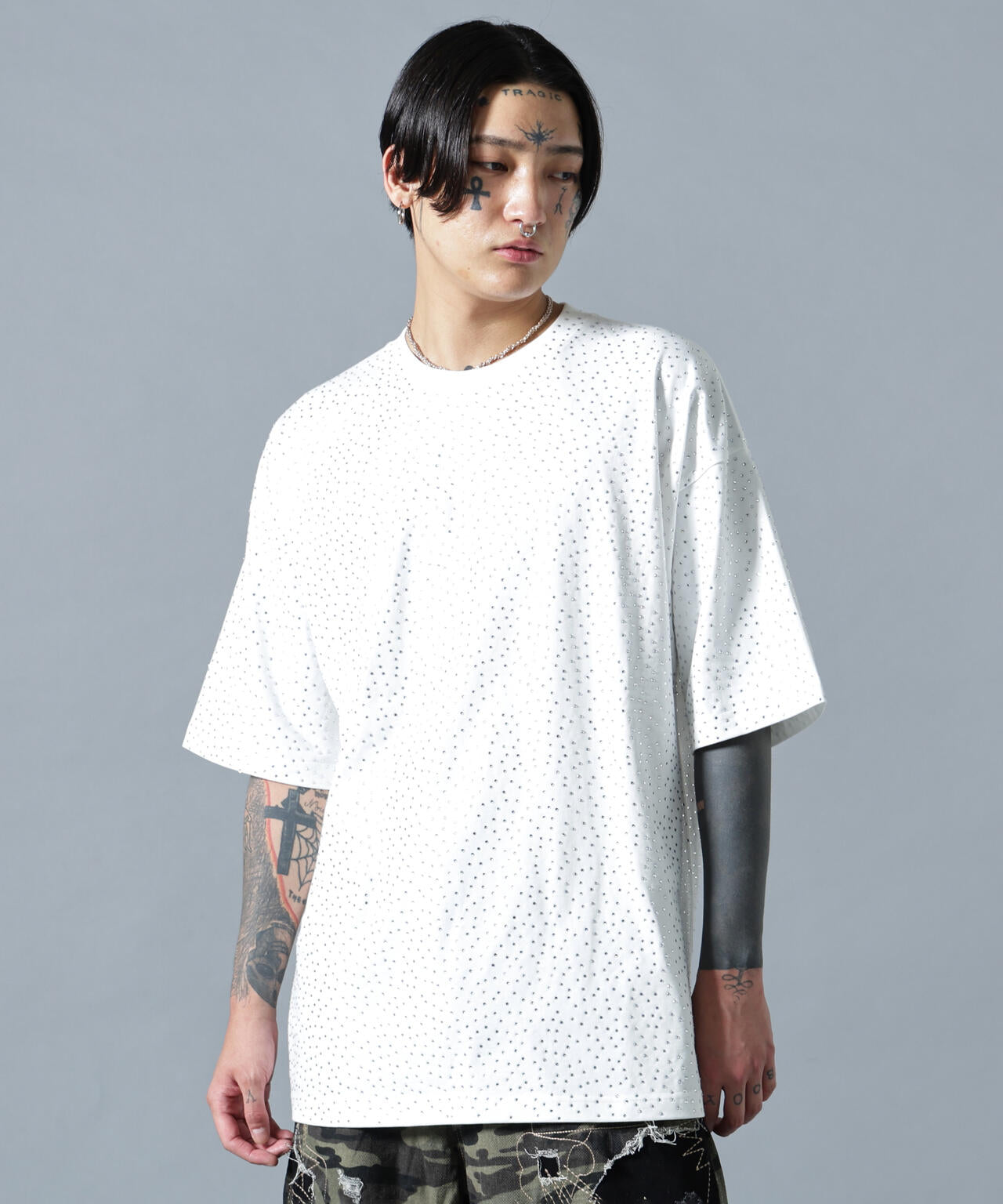 180cm B:87 W:66 H:84 着用サイズ:L