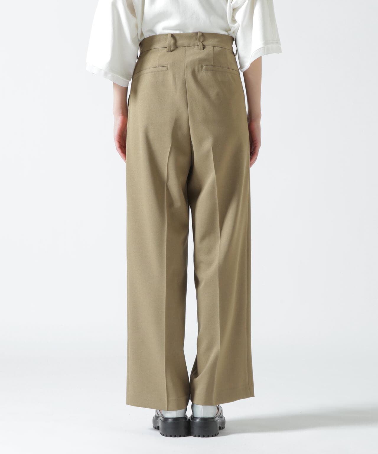 DROIT BELLO(ドロイトベロ)タックパンツ