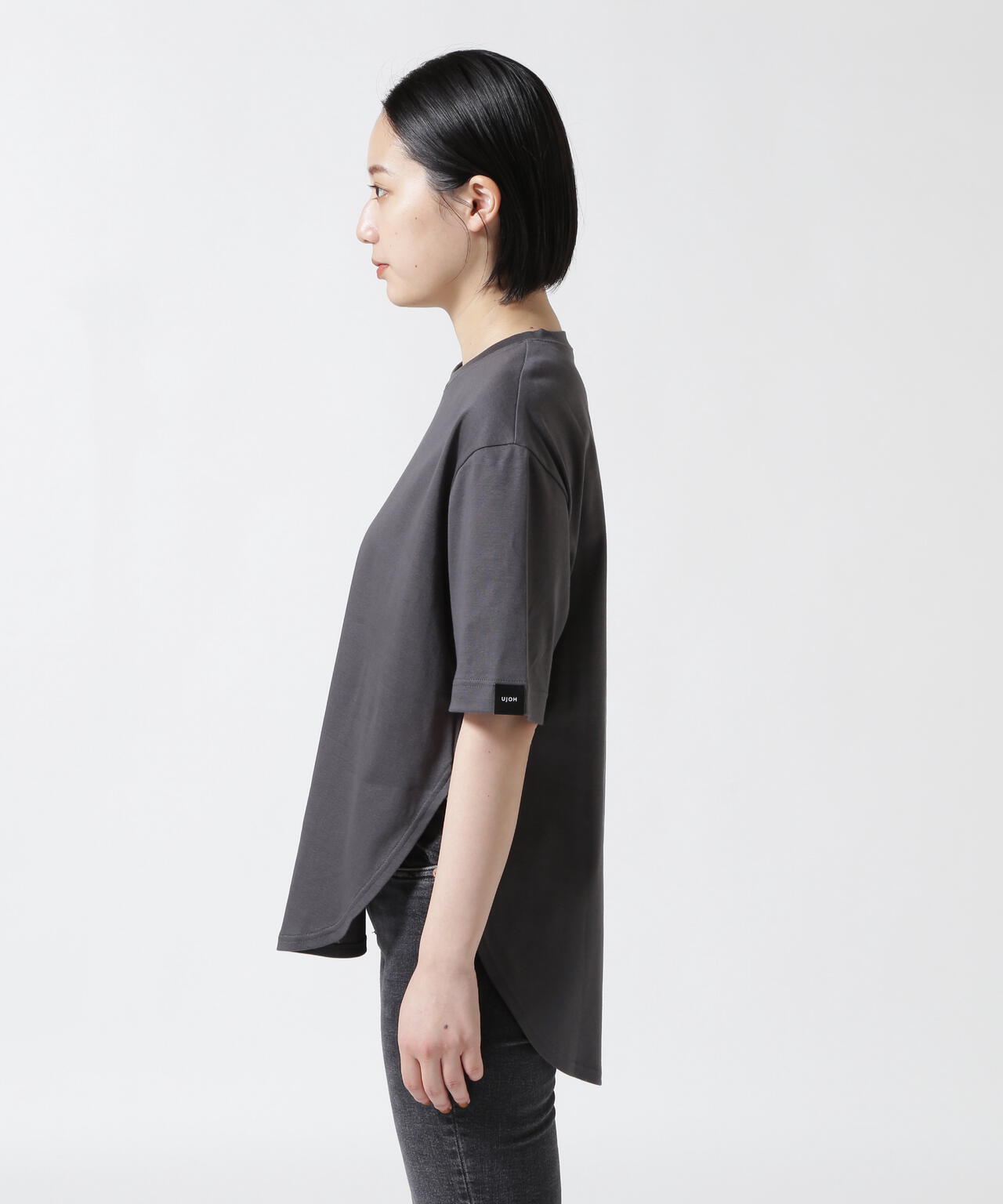 UJOH(ウジョー) 別注Curve Hem Half Sleeve Tシャツ