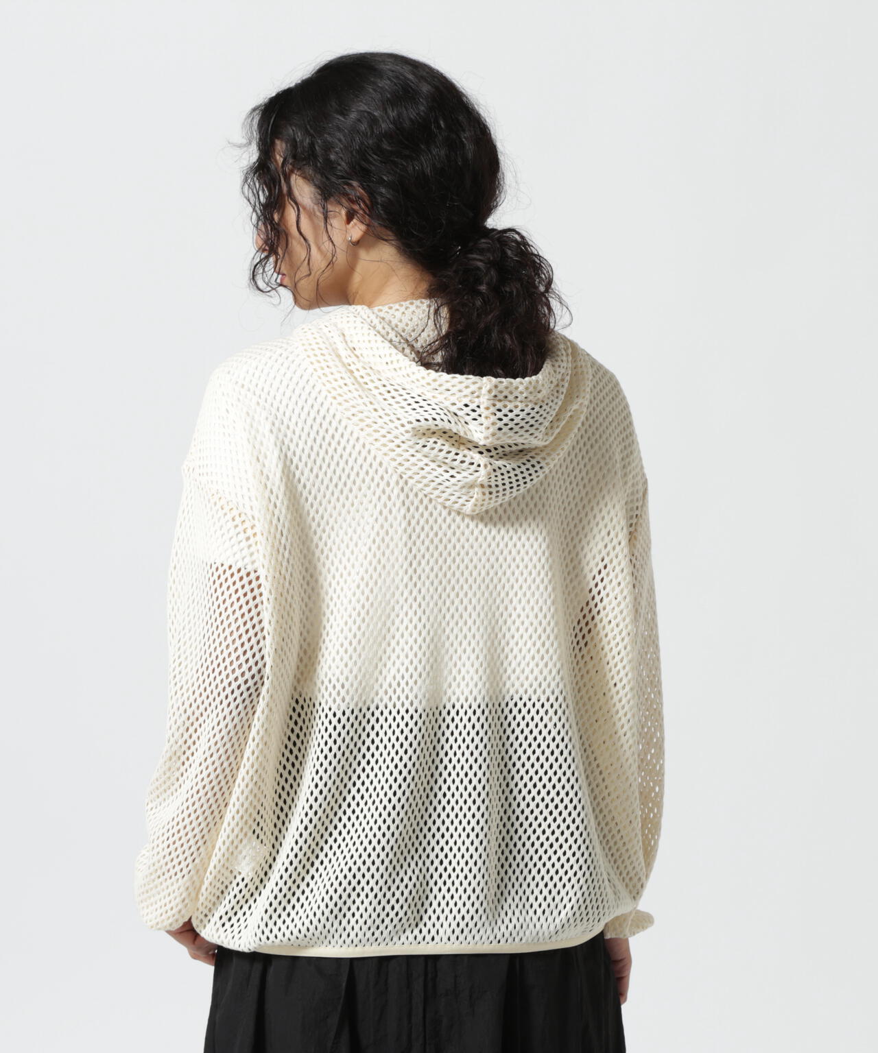YENN (イエン)MESH LACE HOODIEプルオーバー