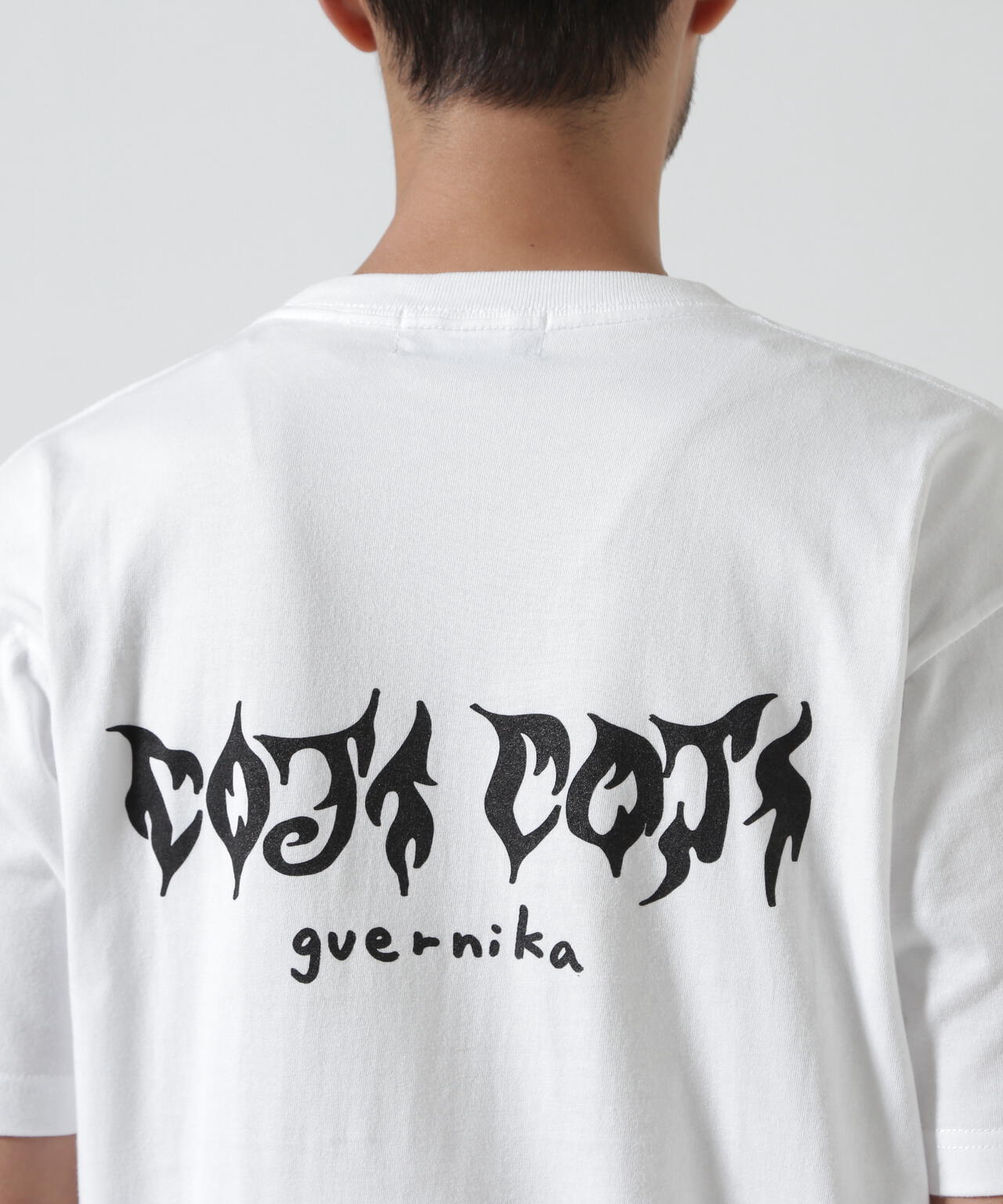 Height 178 Chest 92 Waist 76 hips 95 Shoes 27.0 着用サイズ:L