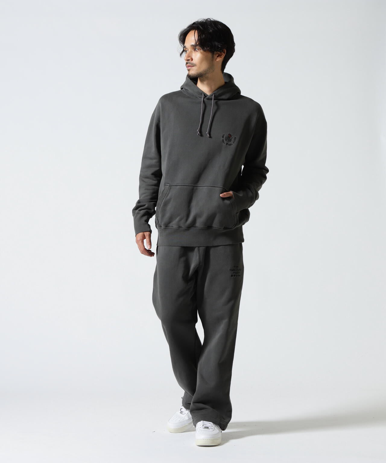 The Make Happy Studio/ザメイクハッピーストゥディオ/SWEAT PANTS