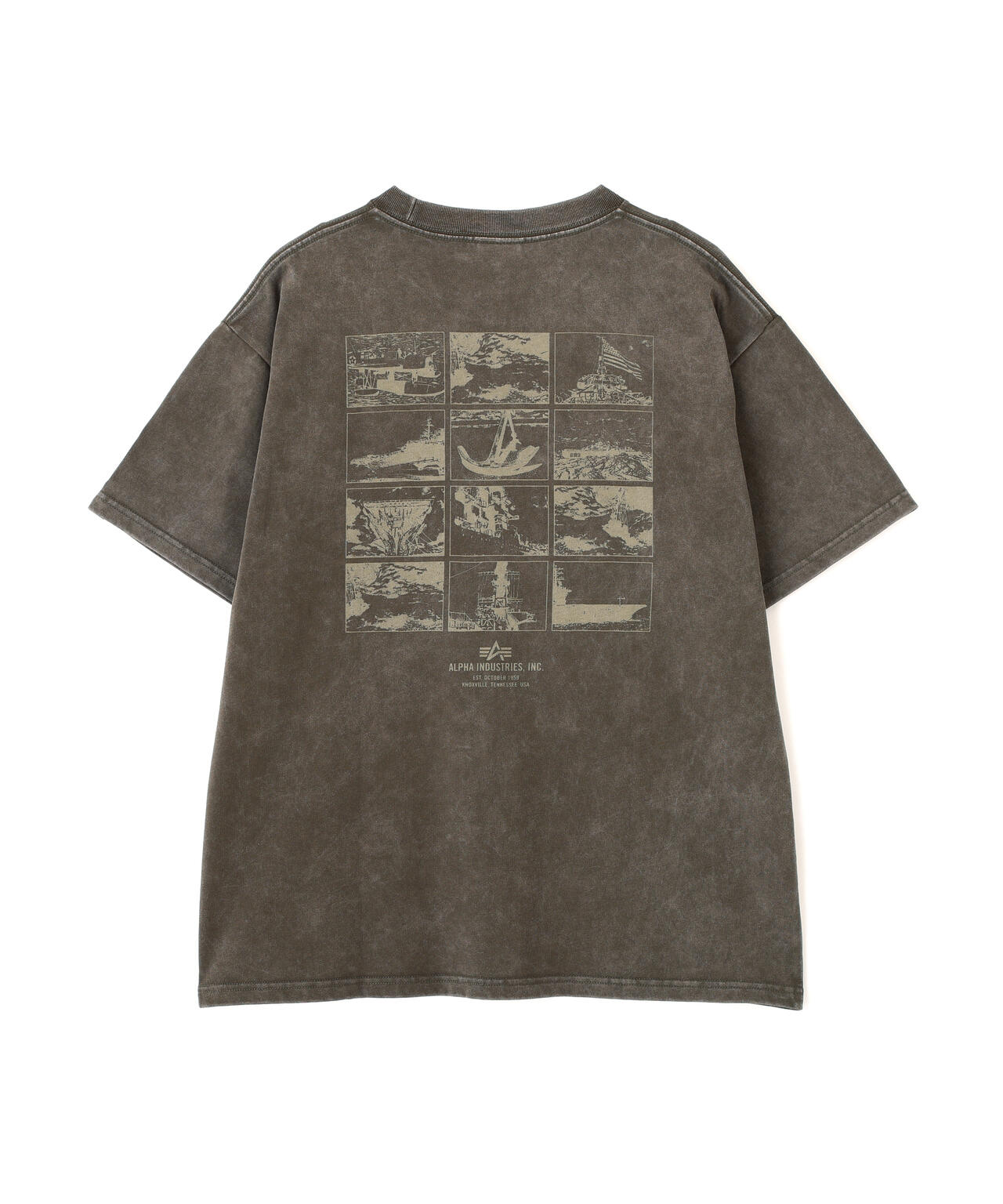 MOMENT COLLAGE T-SHIRT
