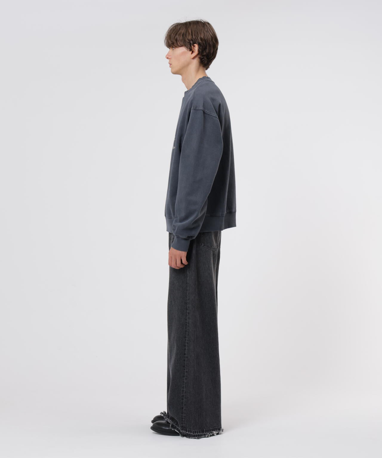 187cm C:80 W:70 H:91 着用サイズ:L