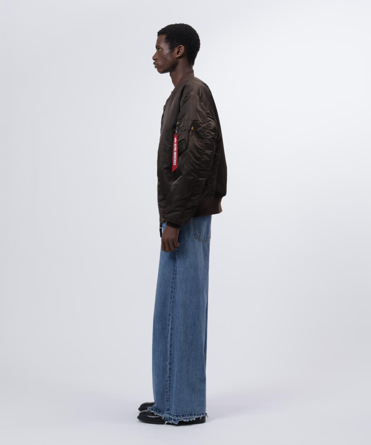 185cm C:83 W:66 H:86 着用サイズ:L