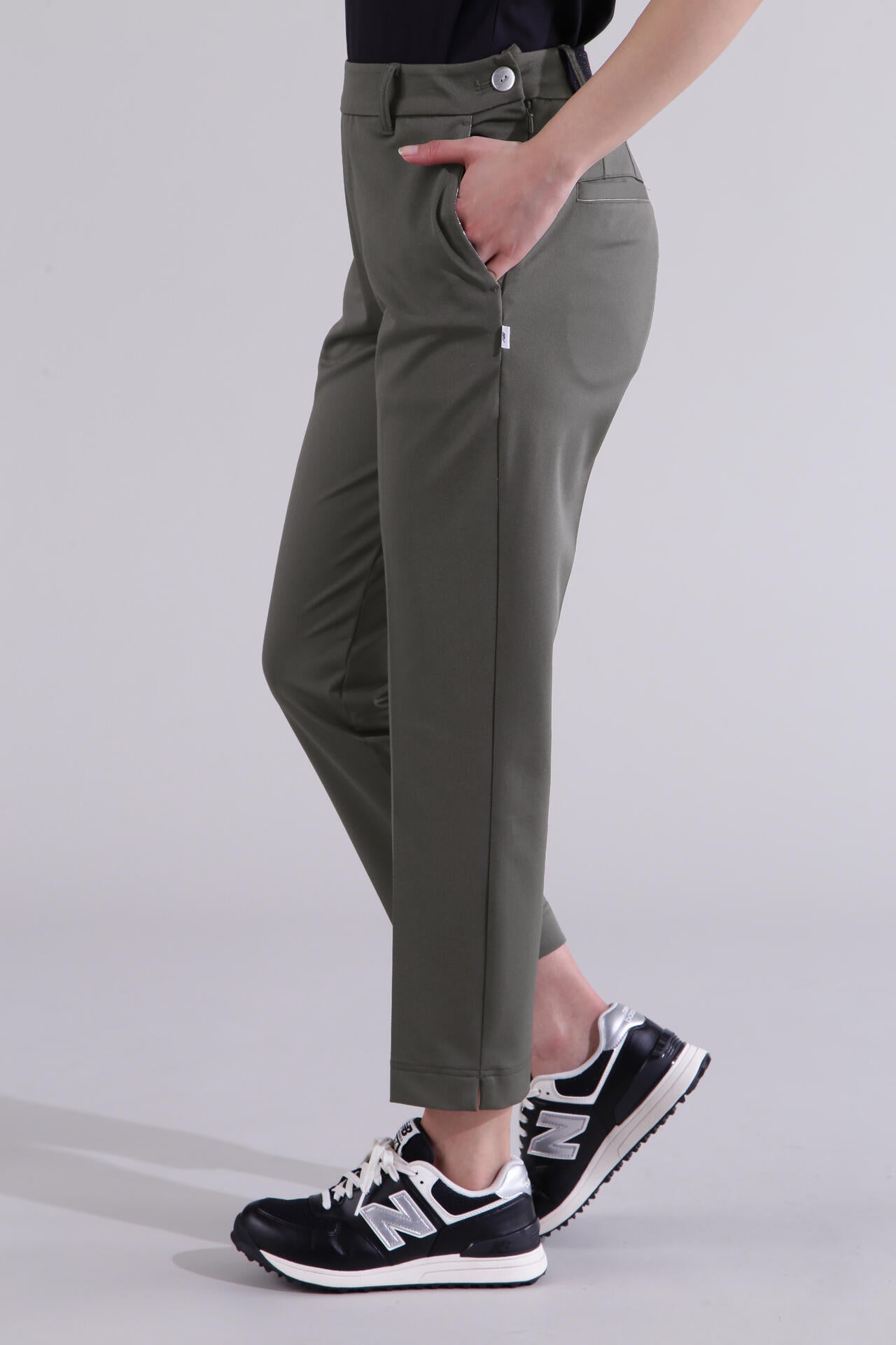 【直営店舗限定】テーパード ロングパンツ (WOMENS)