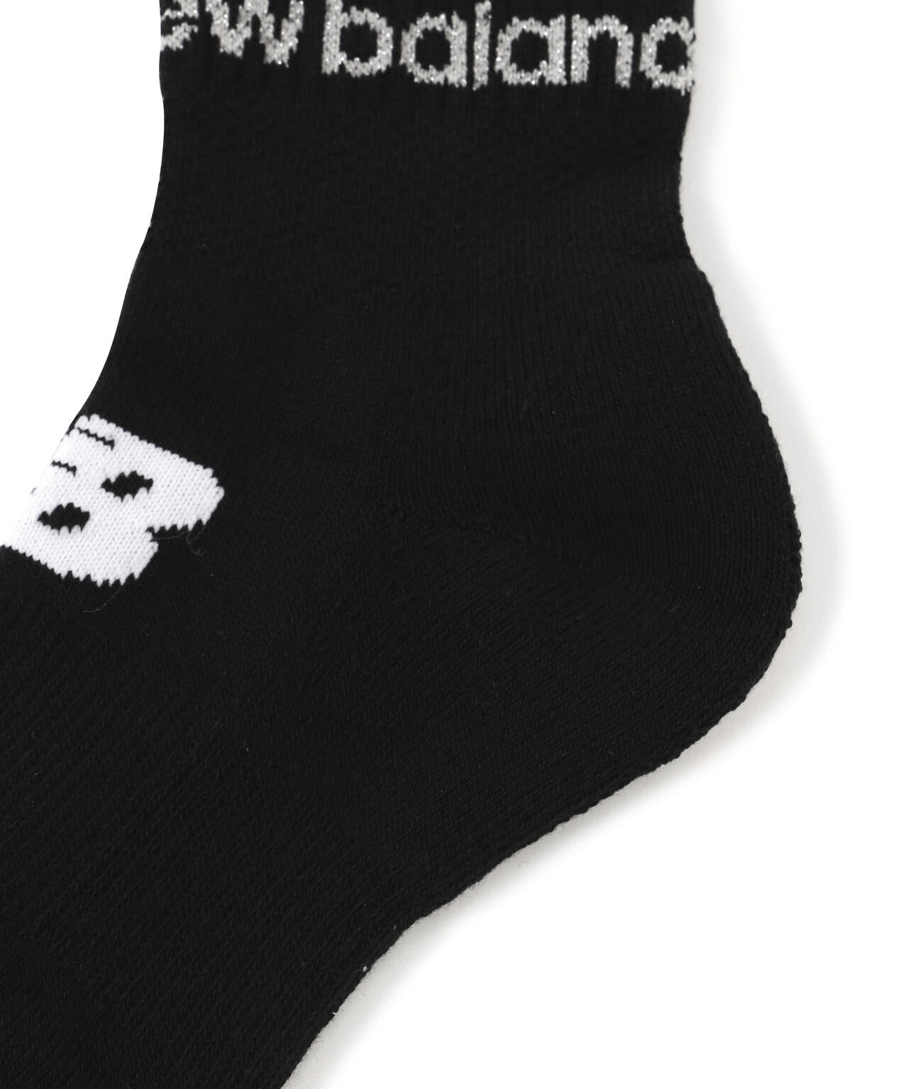 抗菌防臭 ラメライン ミディアムショートソックス (WOMENS)