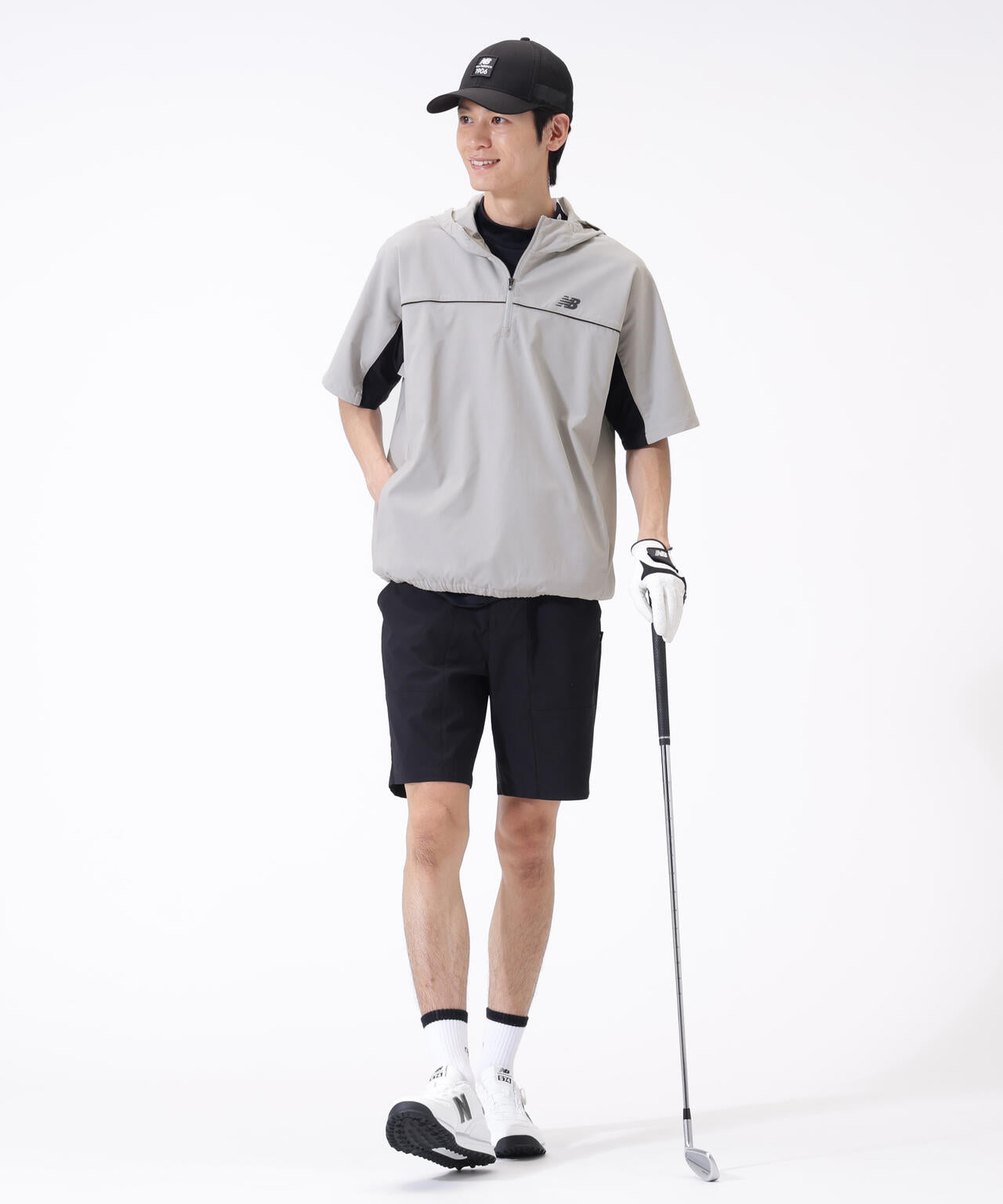Height: 185cm    Chest: 81cm   Waist: 68cm　Hips: 90cm 着用サイズ：5