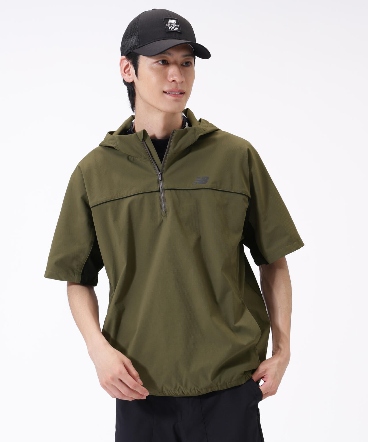 Height: 185cm    Chest: 81cm   Waist: 68cm　Hips: 90cm 着用サイズ：5