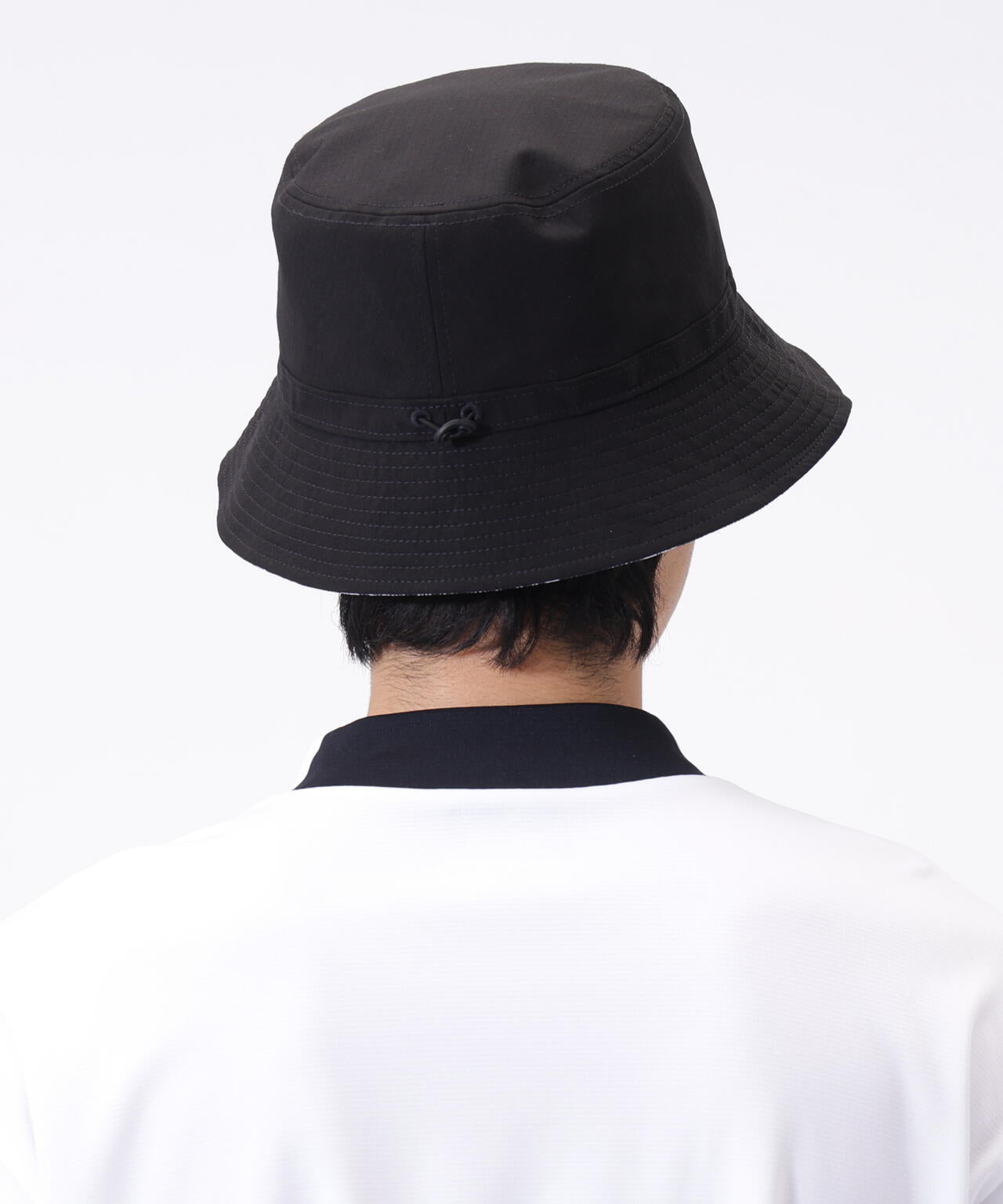 Height: 185cm    Chest: 81cm   Waist: 68cm　Hips: 90cm 着用サイズ：FR
