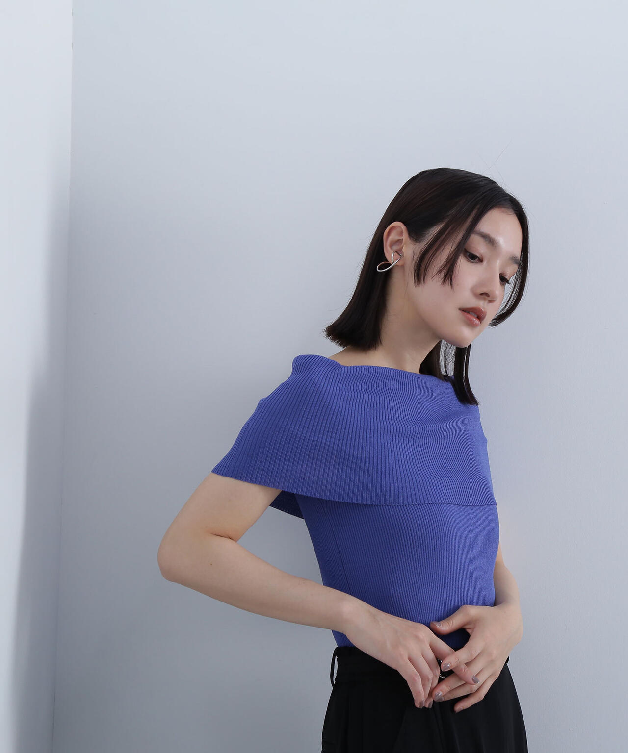 ワイドオフショルリブニット*