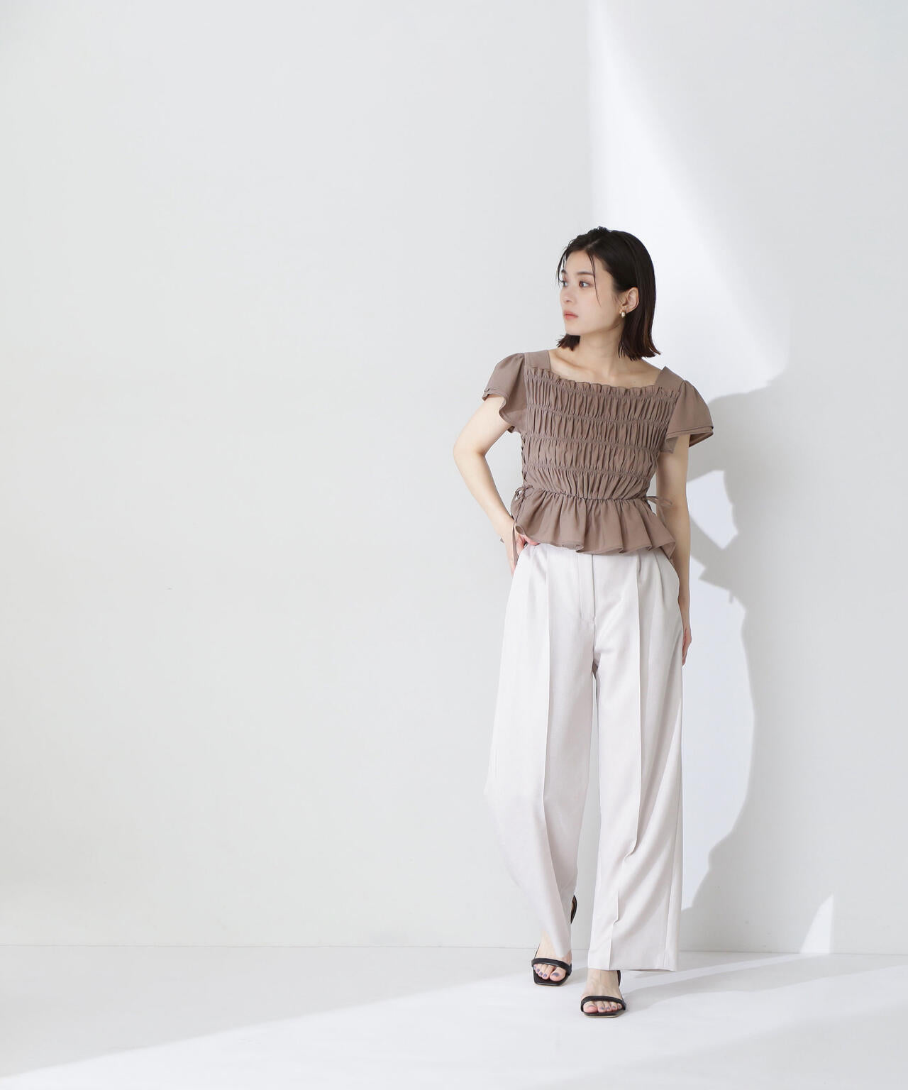 リネンライクツイルシリーズ ストレートパンツ*