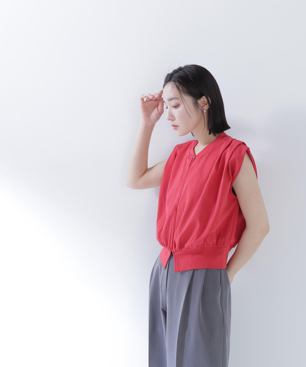 タックショルダージップベスト*