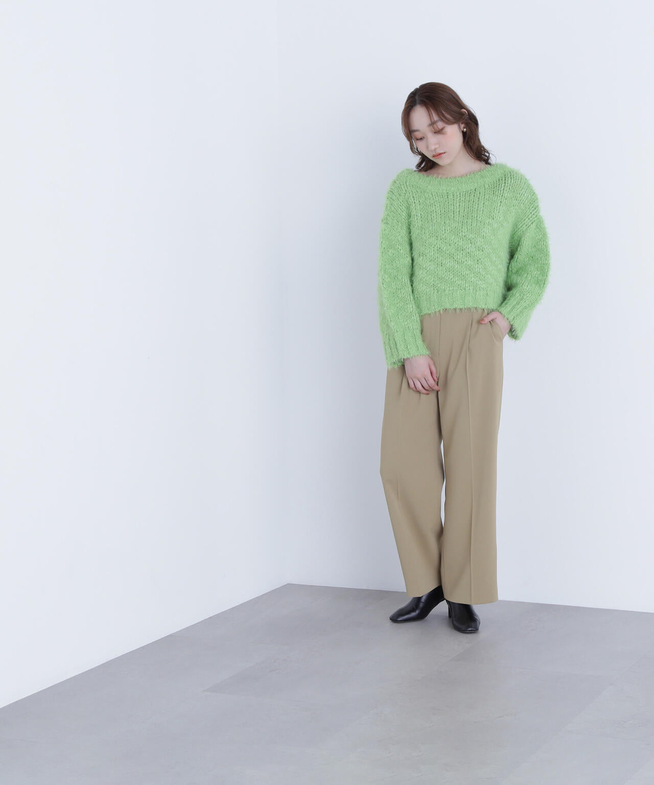 メタルディティールタックワイドパンツ