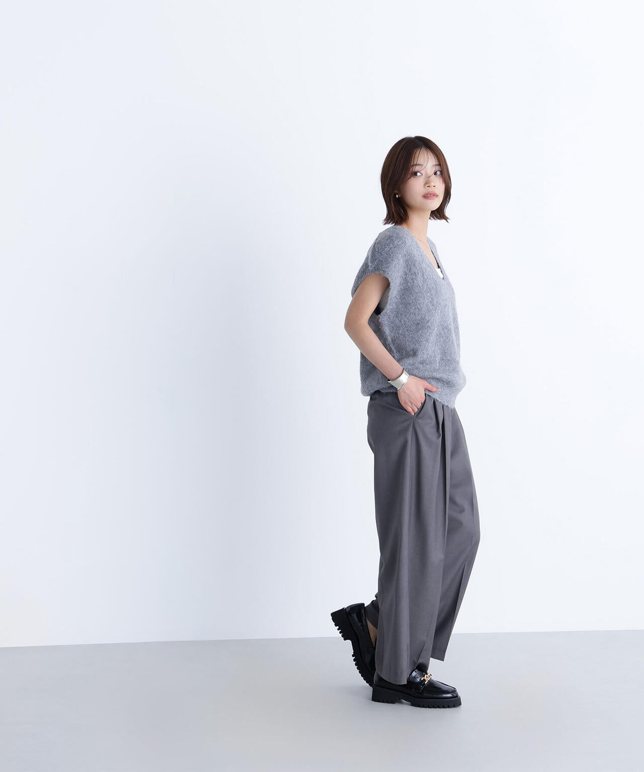 デザインベルトワイドパンツ*
