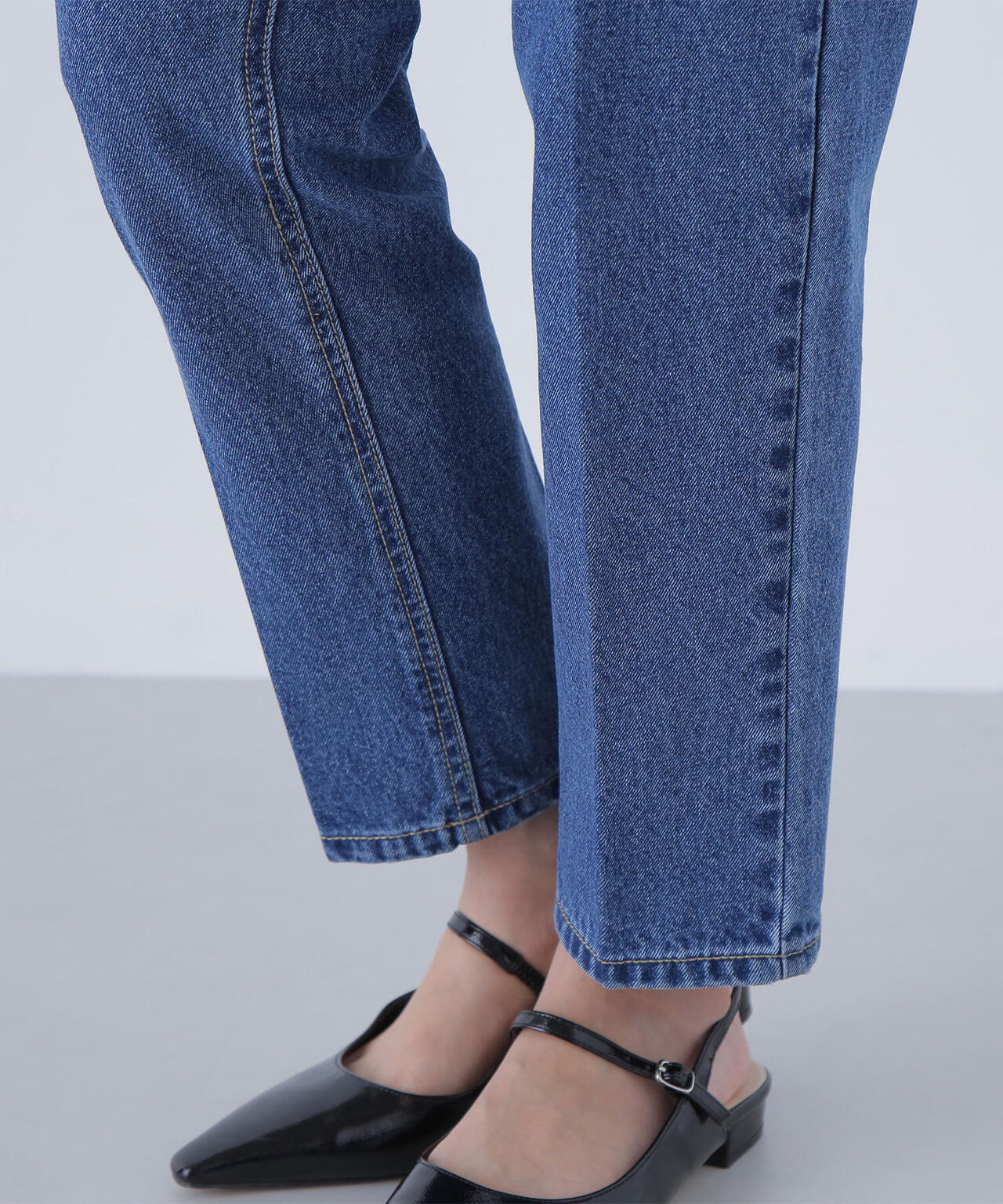 セミテーパードデニムパンツ*