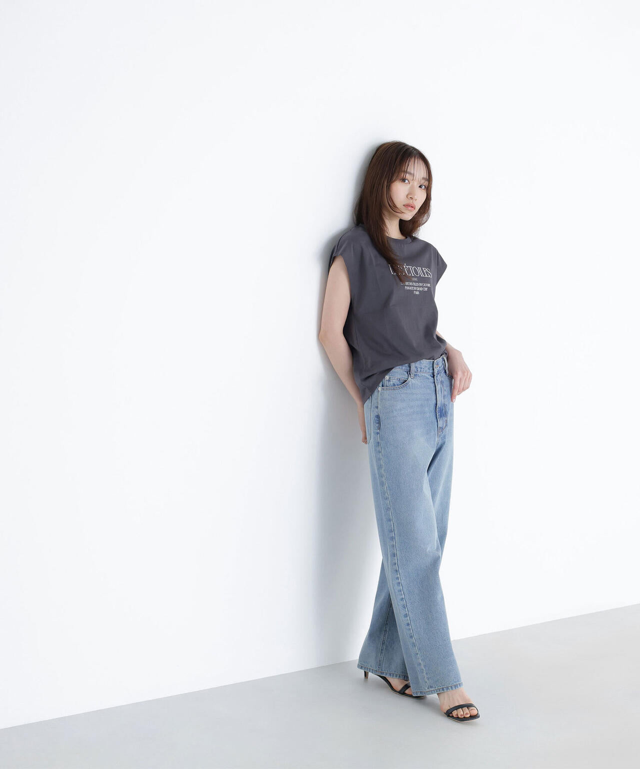 フレンチスリーブロゴTシャツ*